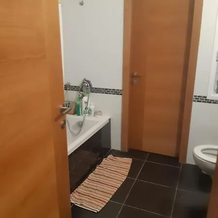Adorable 3 Bedroom Brenner 