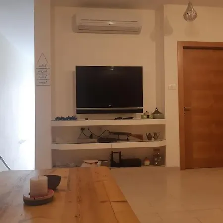 Adorable 3 Bedroom Brenner 